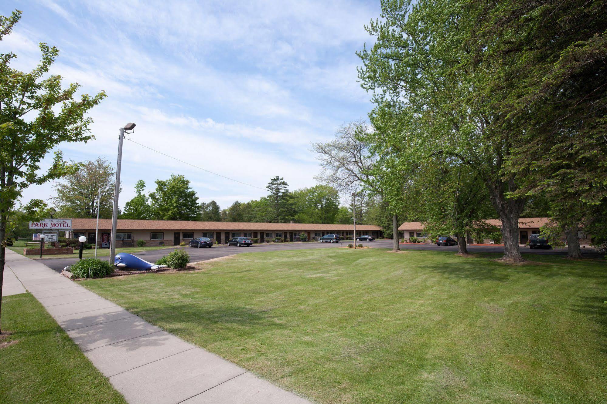 Park Motel Marshfield Экстерьер фото