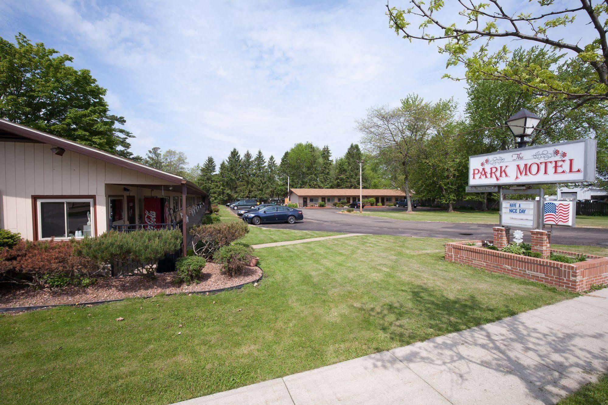 Park Motel Marshfield Экстерьер фото