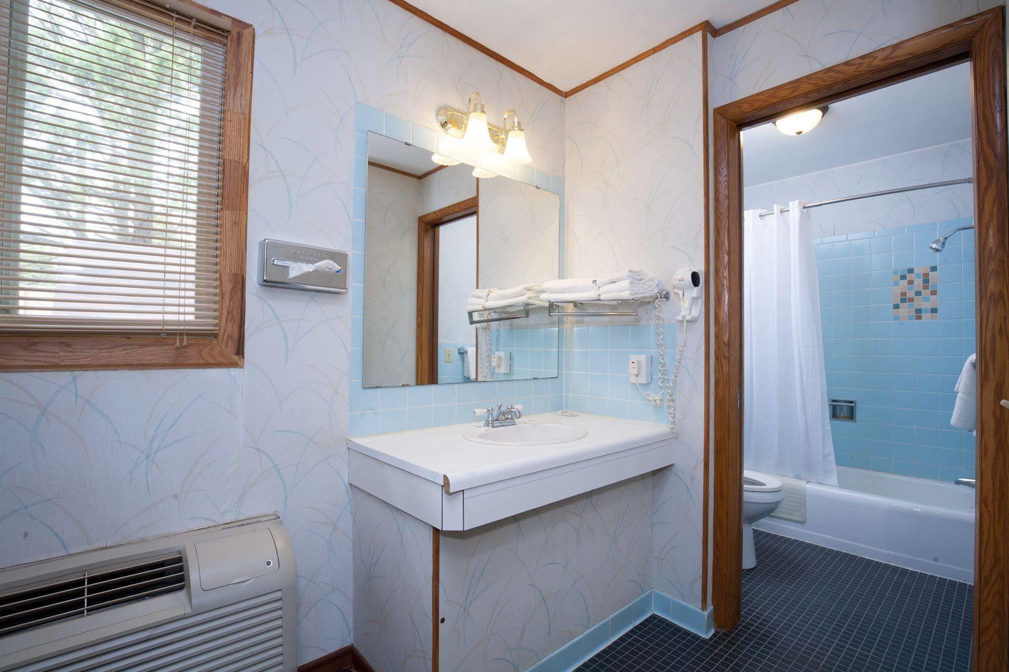 Park Motel Marshfield Экстерьер фото